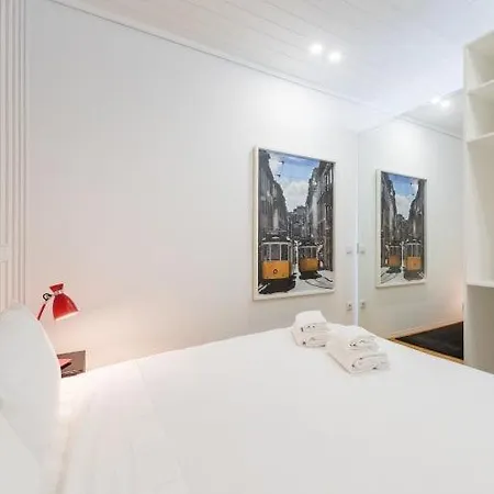 Bright In The Heart Of By Great&cosy * Porto