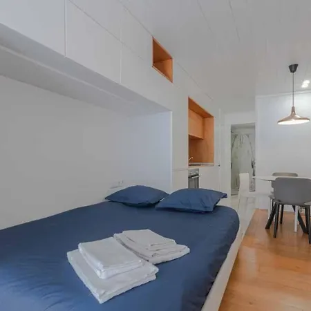 Bright In The Heart Of By Great&cosy Porto