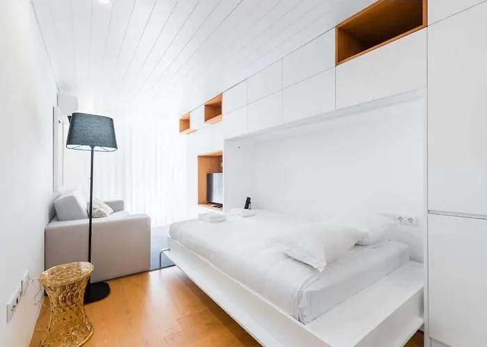 Bright In The Heart Of By Great&cosy Porto