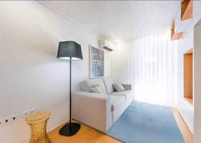 Bright In The Heart Of By Great&cosy Daire Porto